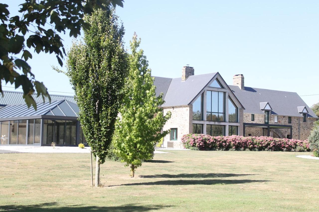 Domaine Du Jardin " Chambres D'Hotes " Saint-Jean-de-la-Haize ภายนอก รูปภาพ